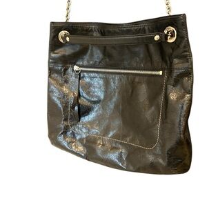 Coach cracked shiny leather Shoulder tote very good condition with Chain strap